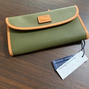 Dooney & Bourke leather wallet
